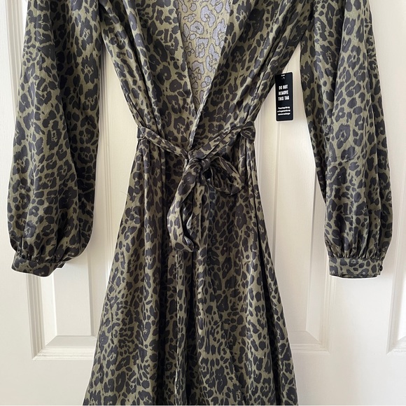 NWT Express Leopard Print Midi Dress - Picture 4 of 9